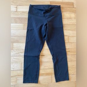 Lululemon Wonder Under Low Rise Crop